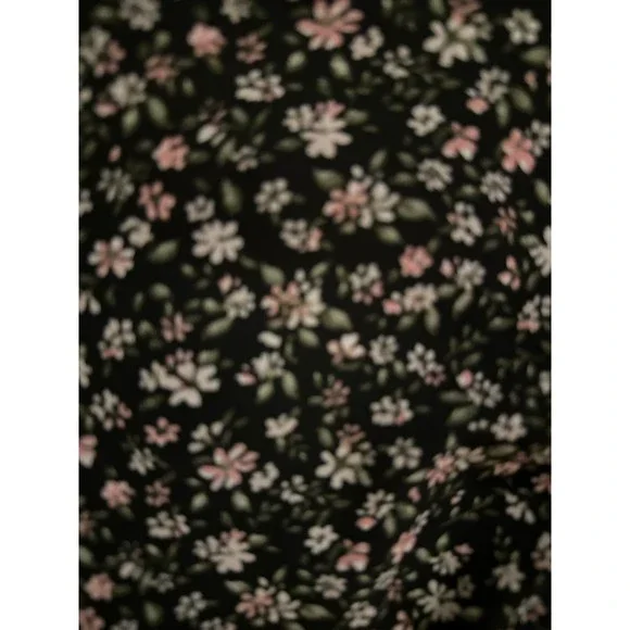 Hollister Floral Dress - Picture 5 of 7